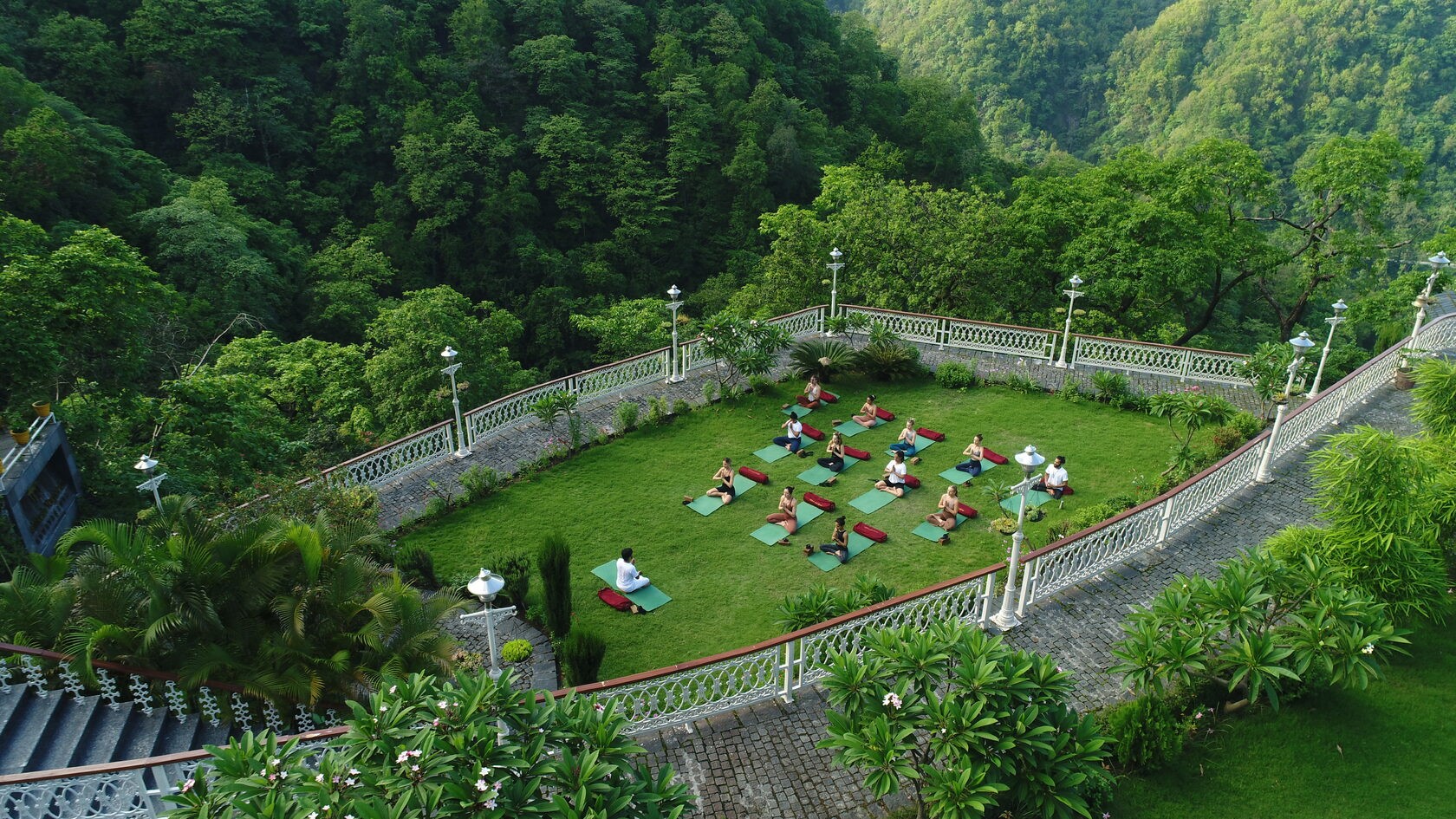 Benefits of 200 Hour Yoga Teacher Training Course